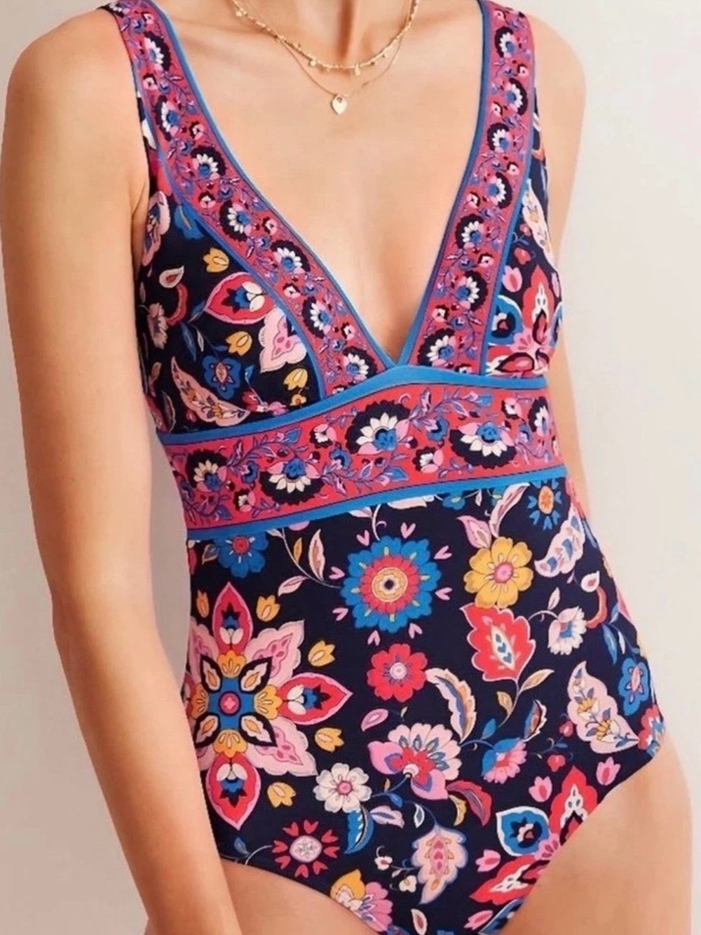 Boden swimsuit NWT 8 Porto V neck 1 piece navy floral, stunner, sold out
